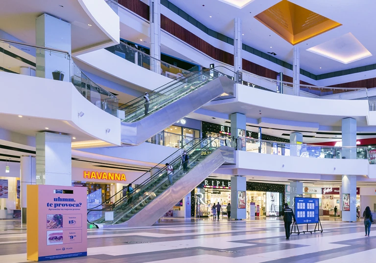 La luce per le gallerie commerciali