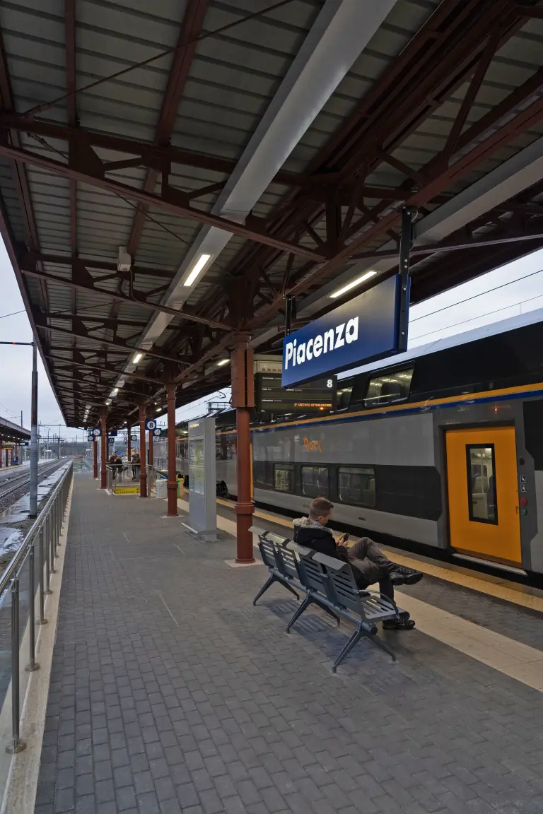 Bahnhof &ndash; Piacenza
