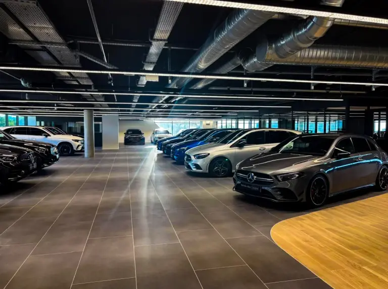 Mercedes showroom
