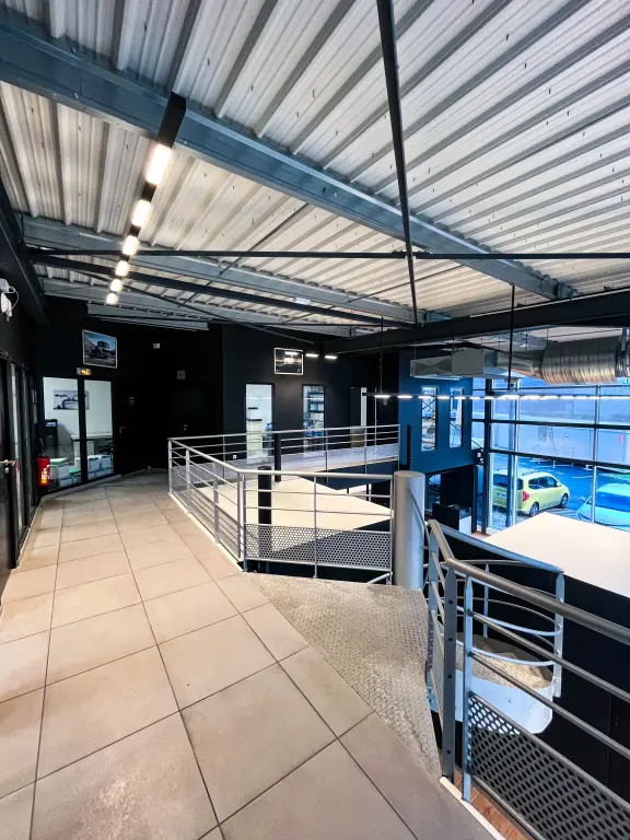 Mercedes showroom